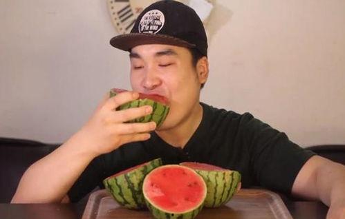 吃瓜网红视频在线播放,网红吃瓜视频带你领略网络娱乐新风尚  第3张